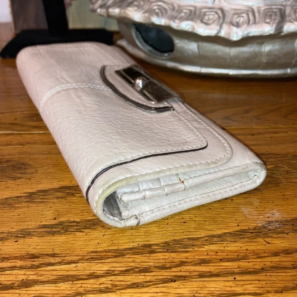 Coach Envelope Clutch Wallet Gold  Champagne Leather EUC